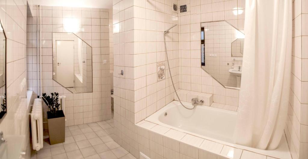 Hotel Wyzsza Brama Centrum Cieszyn (Silesia) Ruang foto