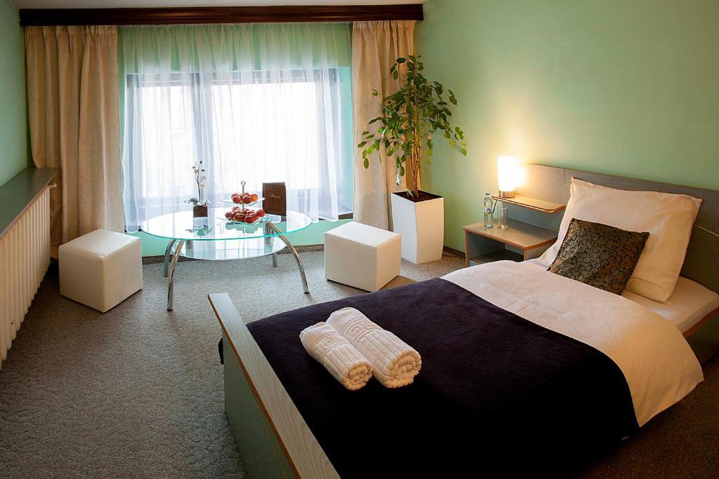 Hotel Wyzsza Brama Centrum Cieszyn (Silesia) Bagian luar foto